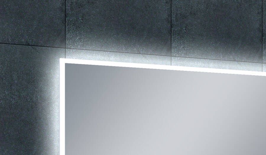 Wiesbaden Quatro Spiegel met LED verlichting en verwarming 50x70 cm
